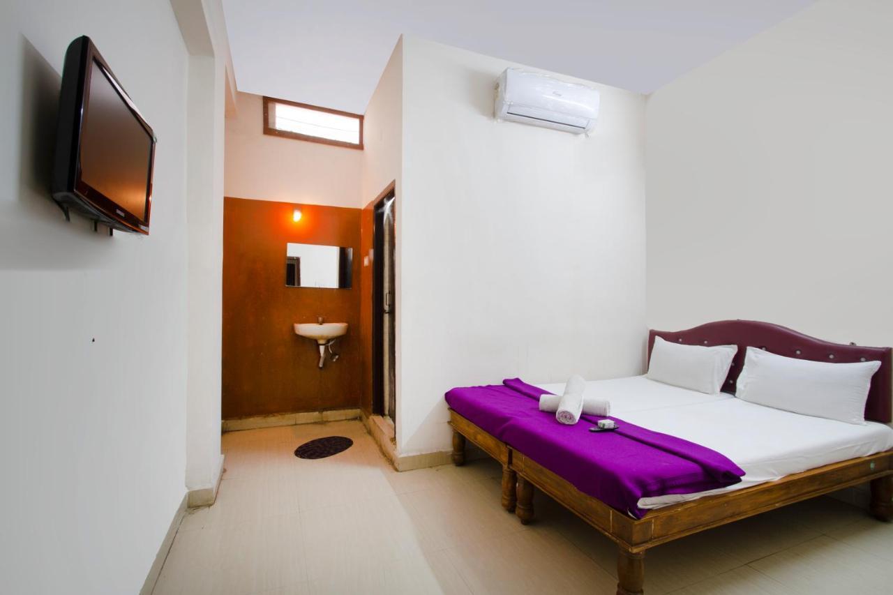 Hotel Sri Sai Balaji Hyderabad Luaran gambar